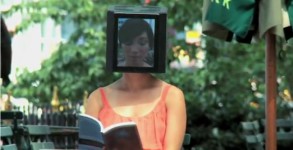 iPad Head Girl